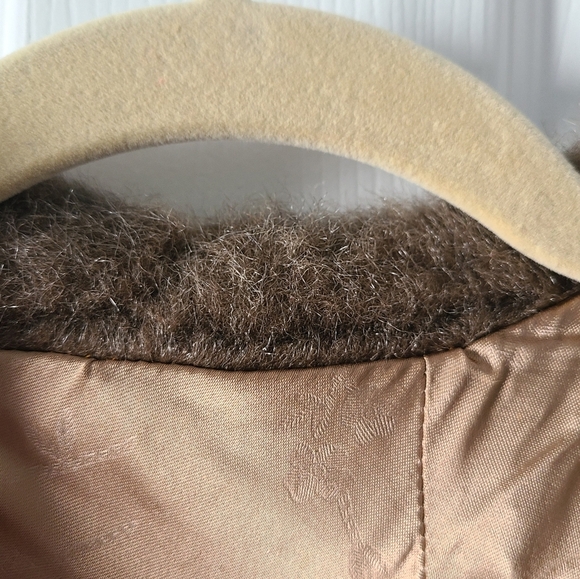 Vintage Regina Glenara Faux Fur Cape - Picture 2 of 10